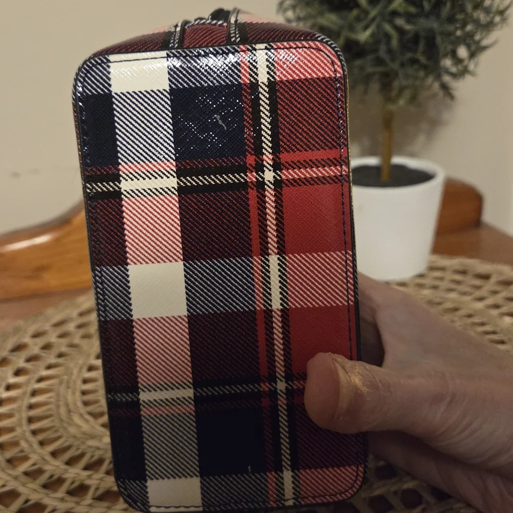 Kate Spade Black and Gray Cosmetic Bag with Silvery Lining Preloved - Picture 4 of 8